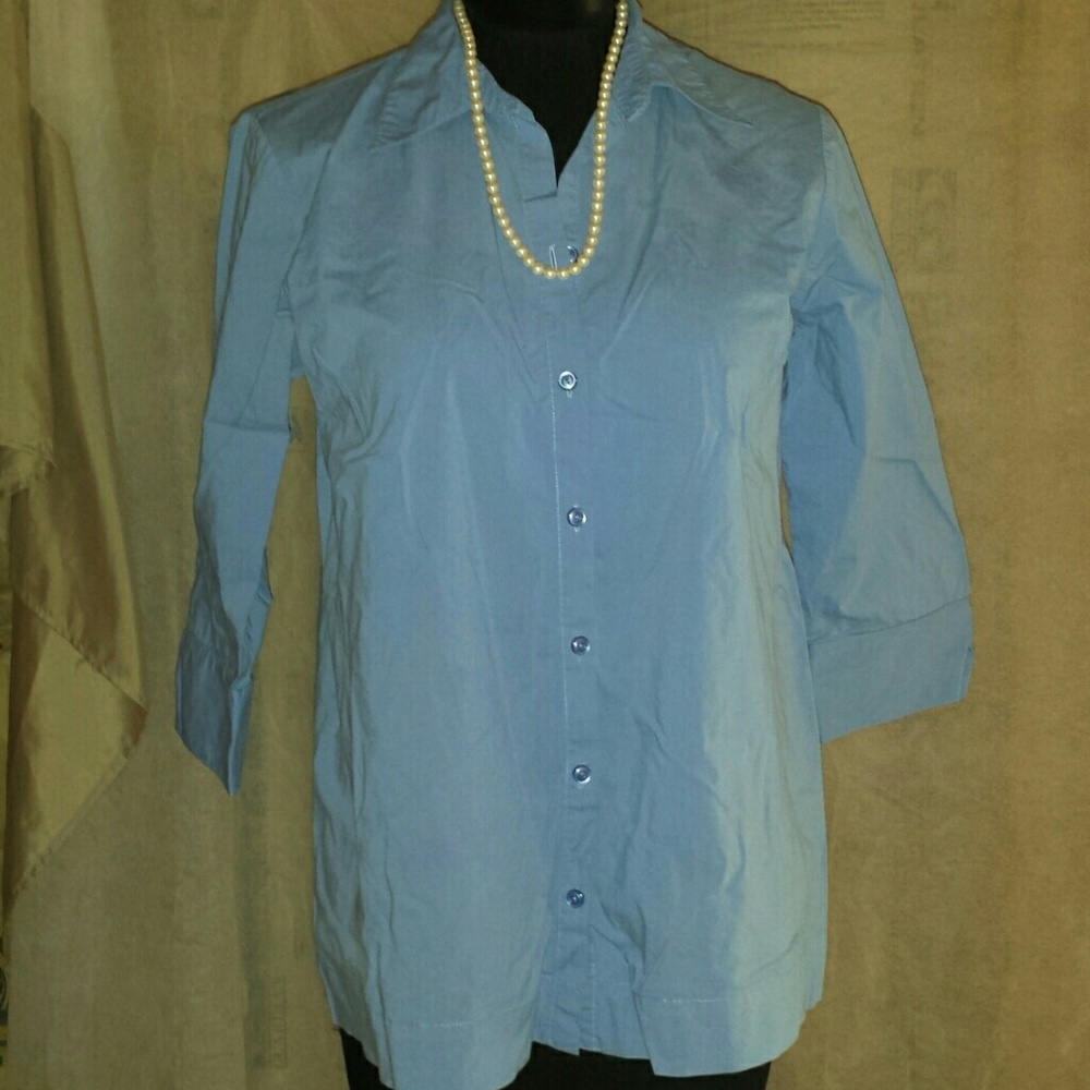 Duo Maternity blue blouse button up shirt small